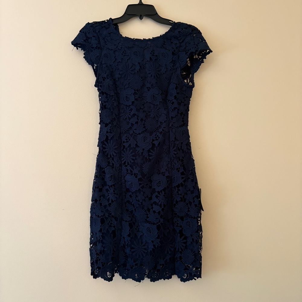 Lulus NWT Navy Blue Floral Lace Sheath Dress Small Cocktail Wedding Guest